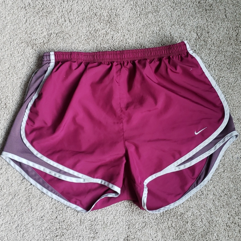 Nike Women's Tempo Dry Core 3'' Running Shorts